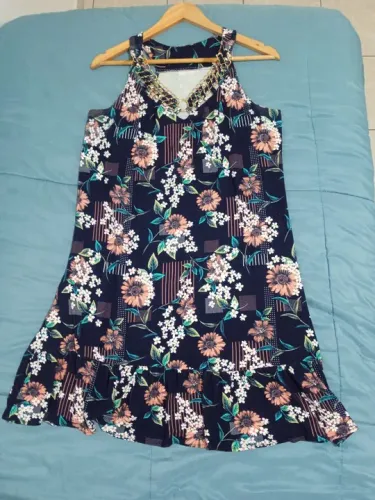 Vestido Floral tamanho G azul marinho 