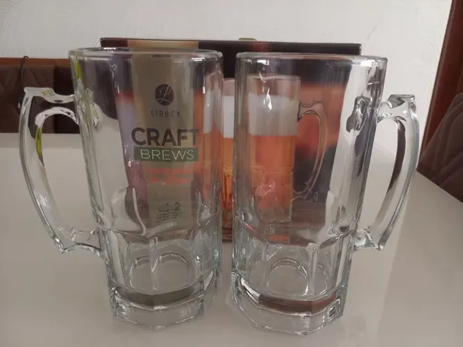 Kit canecas Craft Brews de 1 litro cada.