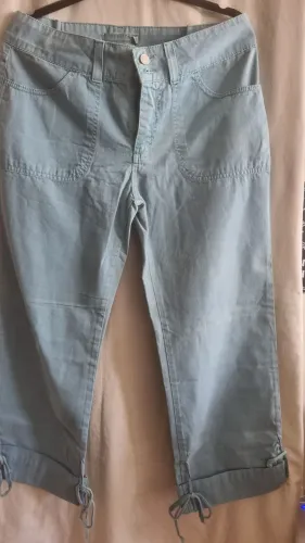 Calça jeans azul claro 44 