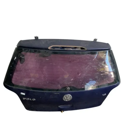 Tampa traseira Polo 2003 2006 hatch