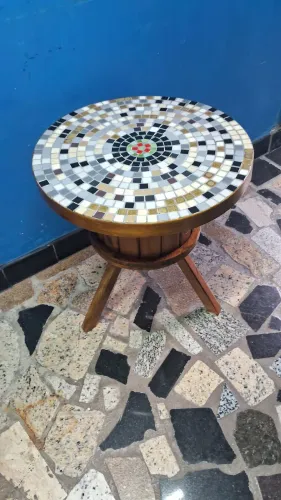 Mesa carretel artesanal