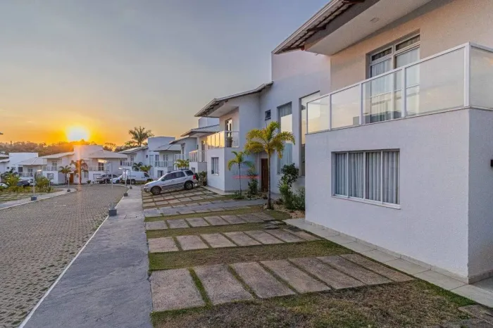 Casa em condomínio para venda em Contagem
