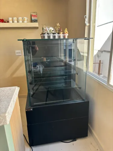 Vitrine expositora aquecida ourofrio NOVA