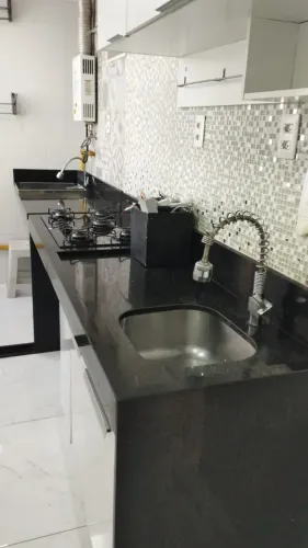 ALUDO LINDO APARTAMENTO COM ÁREA DE LAZER COMPLETA.