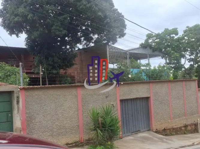 Casa Para Vender com 03 quartos no bairro Tupã em Contagem