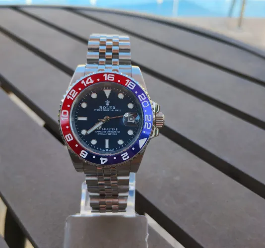 Rolex GMT Master || Pepsi - Azul e Vermelho 