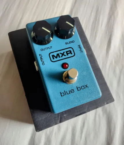 Pedal MXR blue box octave fuzz