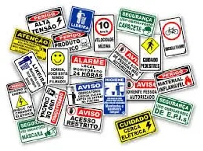 Placas de sinalização em PVC