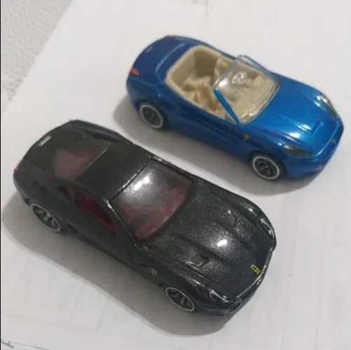 Hot Wheels Ferrari Speed Machines - Dupla - 17jcd