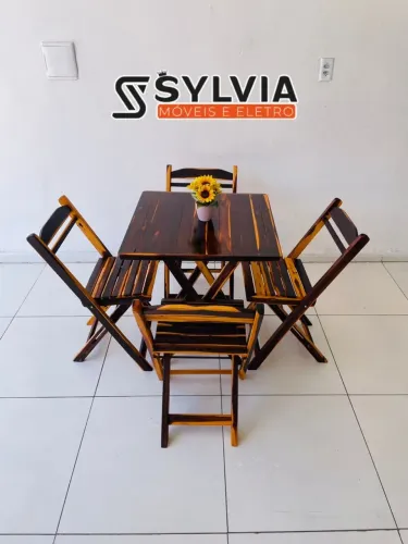 Conjunto de mesa dobrável com 4 cadeiras - Madeira