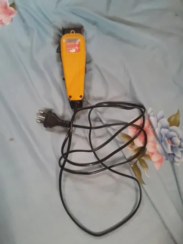 Máquina de cortar cabelos profissional 