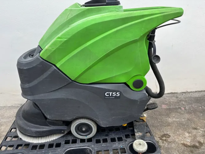 Lavadora e Secadora de Pisos IPC CT55
