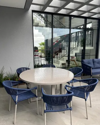 MESA PARA ÁREA EXTERNA COM 5 CADEIRAS