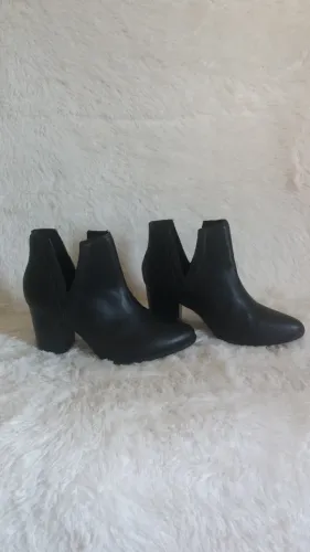 Bota Cano Curto / Salto Grosso Beira Rio / 36