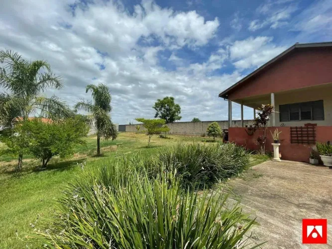 Chácara à venda no Bairro Gleba Califórnia em Santa Bárbara d'Oeste com 2 quartos, sendo 1