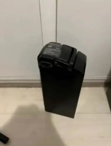 Bateria de lítio com carregador 