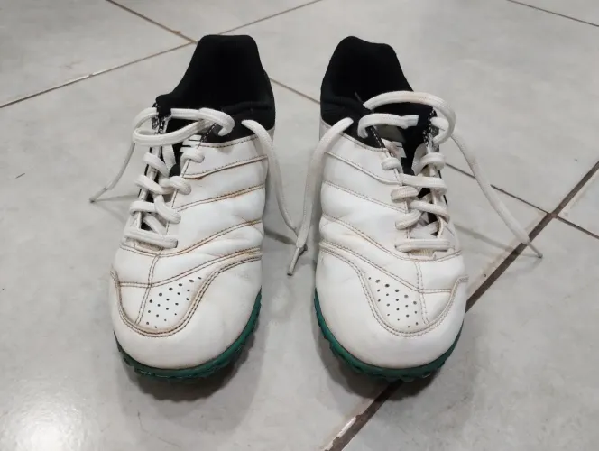 Chuteira Nike Bomba 5 TF