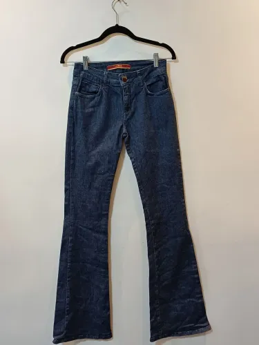 Calça jeans Forum feminino flare , azul marinho,  tam.38.