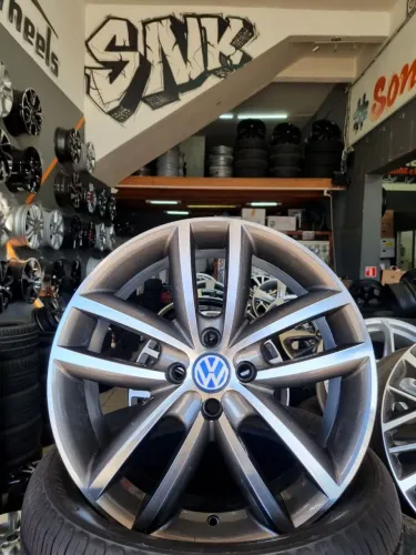 Jogo de rodas Golf Sportline aro 17 4x100