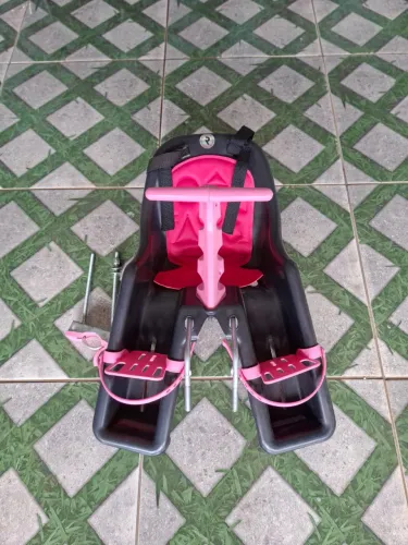 Cadeirinha Infantil para Bicicleta - Rosa e Preta