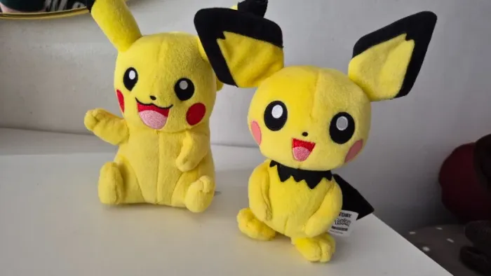 Pelúcias originais pokemon pikachu e pichu