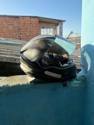 Capacete norissk, semi novo usado poucas vezes