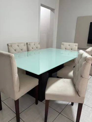 Mesa de Jantar com 6 Cadeiras - Tampo de Vidro - Excelente Estado