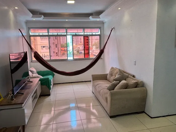 Imóvel para venda possui 107 metros quadrados com 3 quartos em Vicente Pinzon - Fortaleza