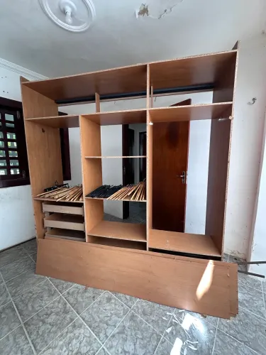 Guarda roupa PARA AJEITAR
