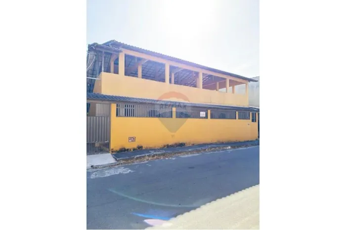 Casa financiável na praia de itaoca 3 quartos com terraço