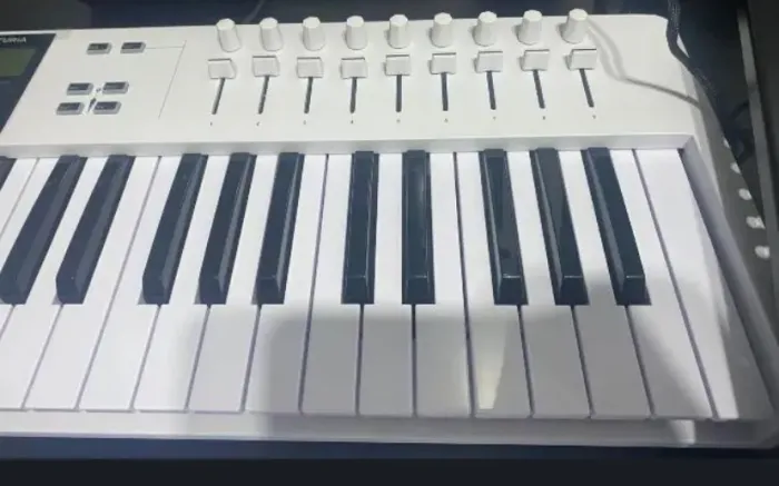 Controlador Arturia MK3