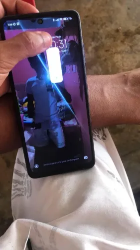 Troco iPhone 8 64 giga e poco x3NFC por iPhone 11 pra cima e ofereço dinheiro na oferta