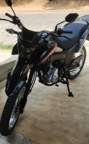 HONDA BROSS CBS 160 2025