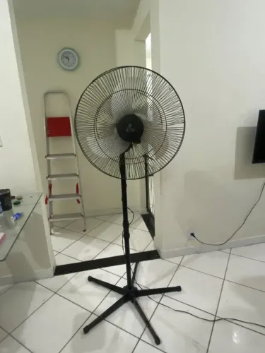 Ventilador de pé