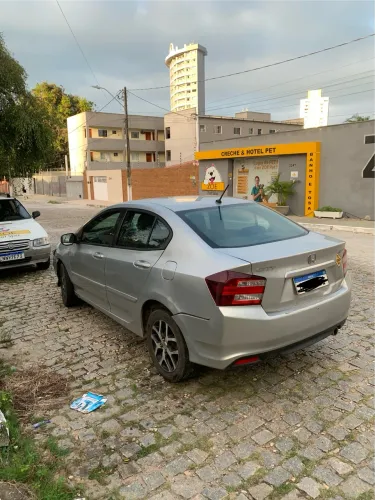 Honda City Sedan Sport 1.5 Flex 16V 4P Mec. 2014