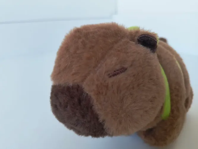 Capivara agarradinho de pelúcia 