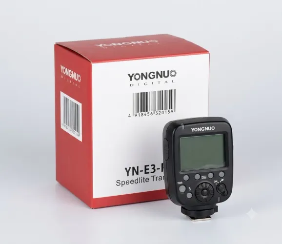 Transmissor de Flash Yongnuo YN-E3-RT II Speedlite Transmitter