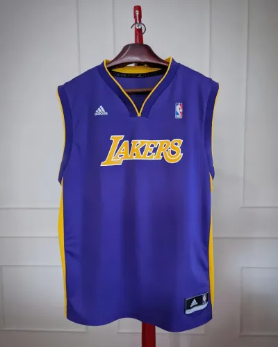 Camisa: Los Angeles Lakers (basquete)