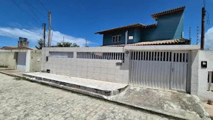 Casa Na Barra de Sao Miguel a 100 Metros da Praia das Cochas