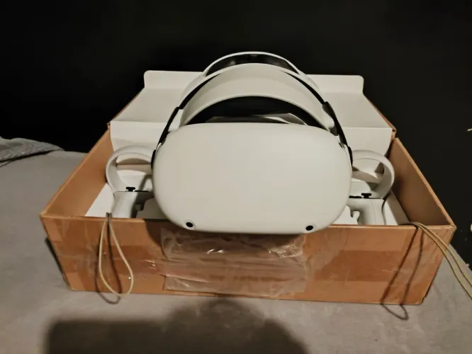 Oculus Quest 2 / Meta Quest 2 - Vendo ou troco