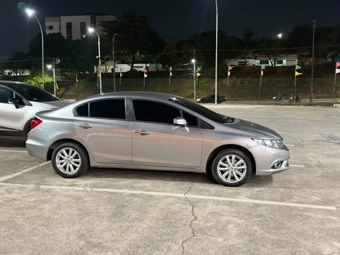 Honda Civic Sedan LXS 1.8/1.8 Flex 16V Mec. 4P 2015