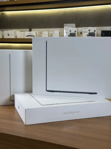 MacBook Air M5 13.6" 16/512GB Novo