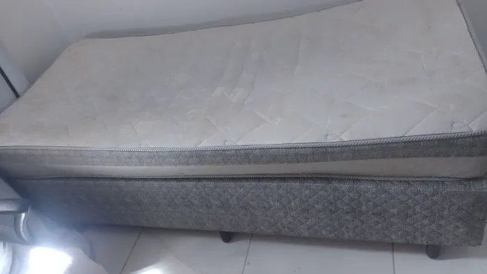 Vendo cama solteiro