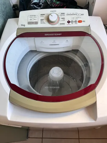 Máquina de lavar roupas Brastemp 11kg