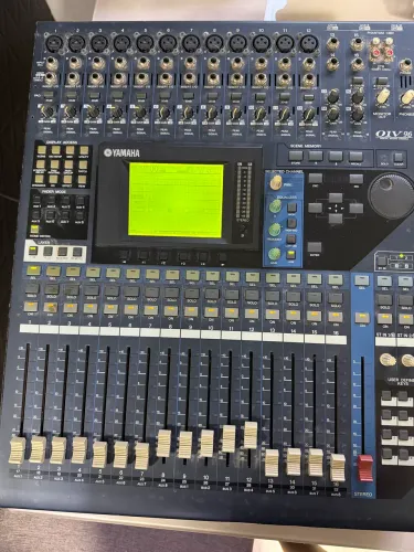 Mesa de som digital Yamaha o1v96