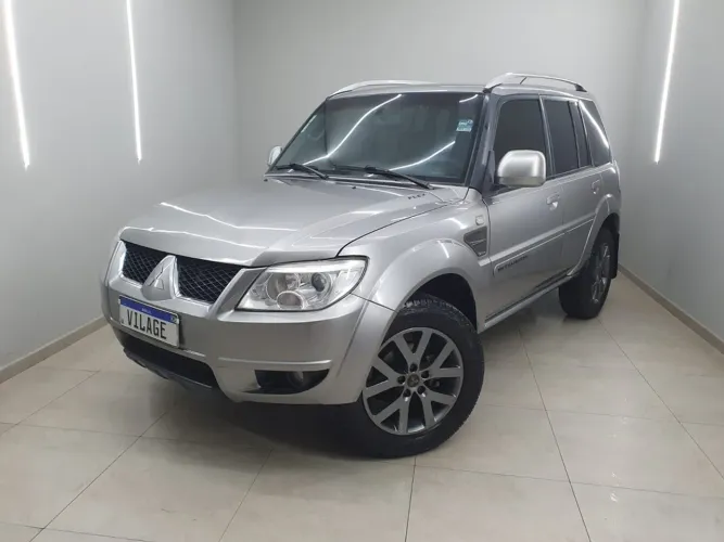 Mitsubishi Pajero TR4 2.0 Flex 16V 4X2 Aut. 2013