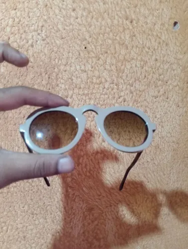 Sol Feminino OCULOS Theo IiVI Solar Demi Clássico 