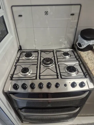 Fogão Eletrolux 5 bocas Dulpo Forno