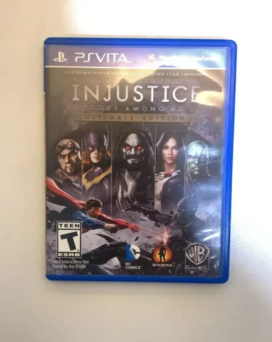 Injustice: Gods Among Us ultimate edition PSVITA