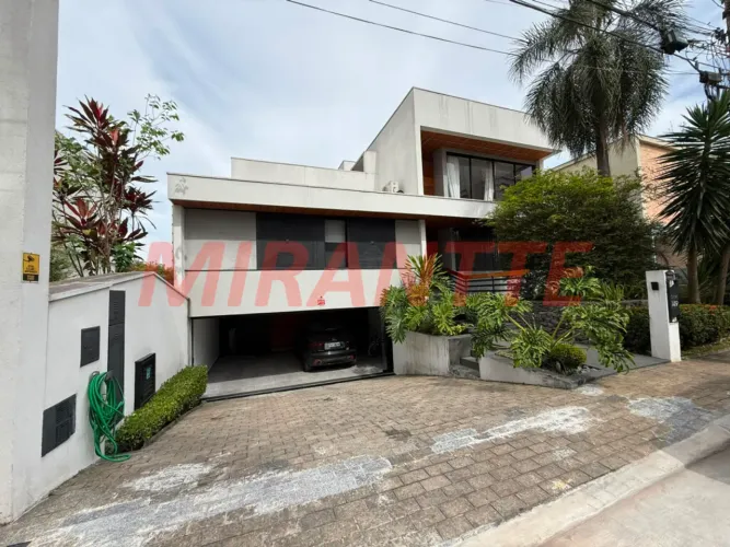 Sobrado de 410m² com 3 quartos em Santana